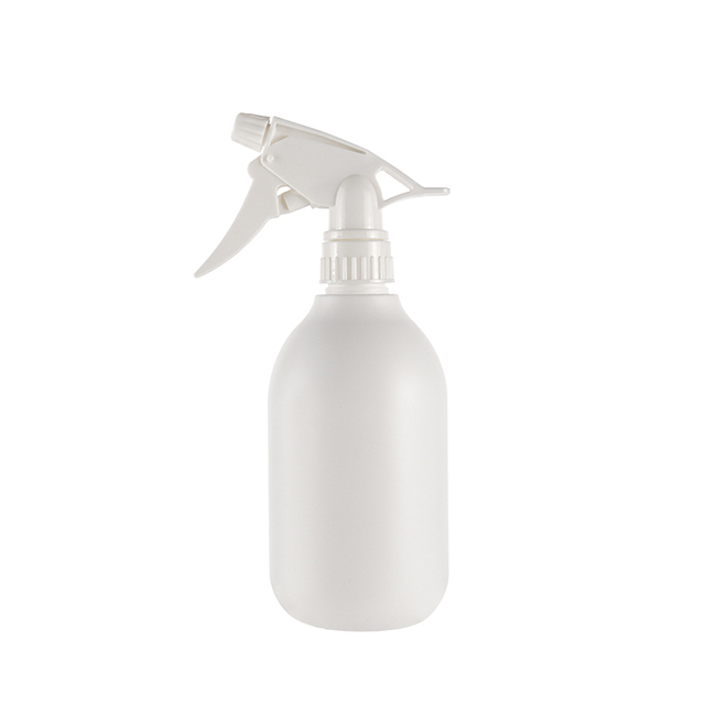 500ml Empty Refillable Spray Bottle with Durable White Trigger Sprayer